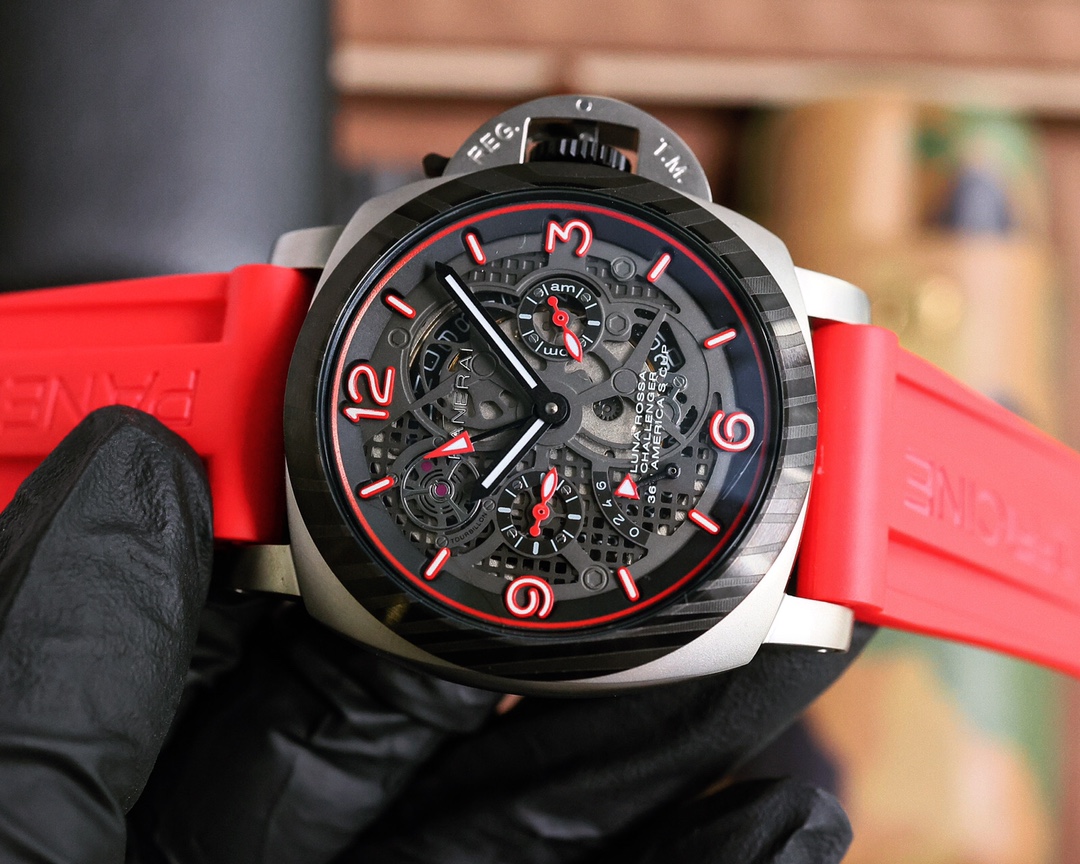 Panerai Luminor Curved coated glass Red